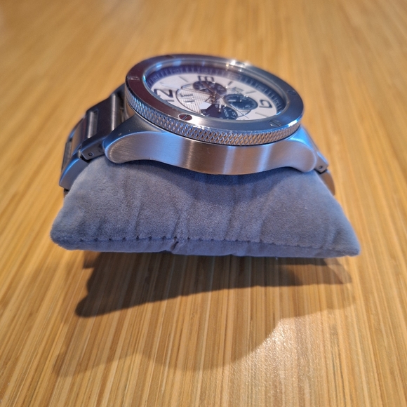 Armani exchange watch - Picture 2 of 5